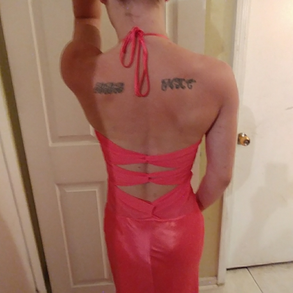 💕 Sensuous Cache Gown - Picture 2 of 5